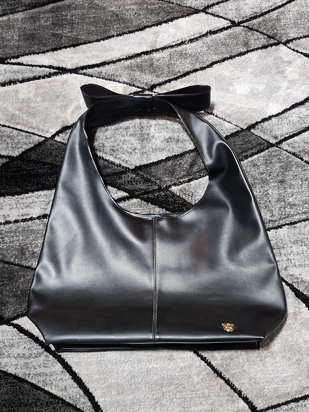 VICTORIA SECRET 2026 BLACK FAUX-LEATHER SLOUCHY BOW HOBO SHOULDER BAG